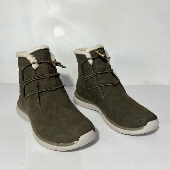 Ryka Evie Exotic Leather Cold Weather Winter & Snow Boots - Picture 1 of 7